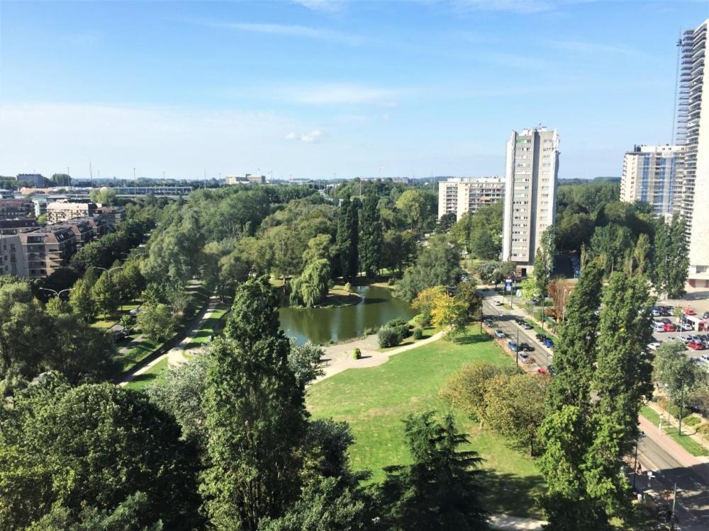 Appartement Meuble 92m2 + 2 Terrasses Brussel